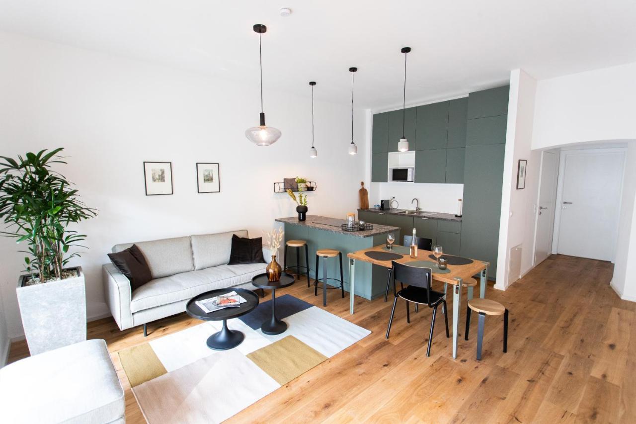 Stilvolle Wohnung Mit Ruhig Gelegenem Balkon 维也纳 外观 照片